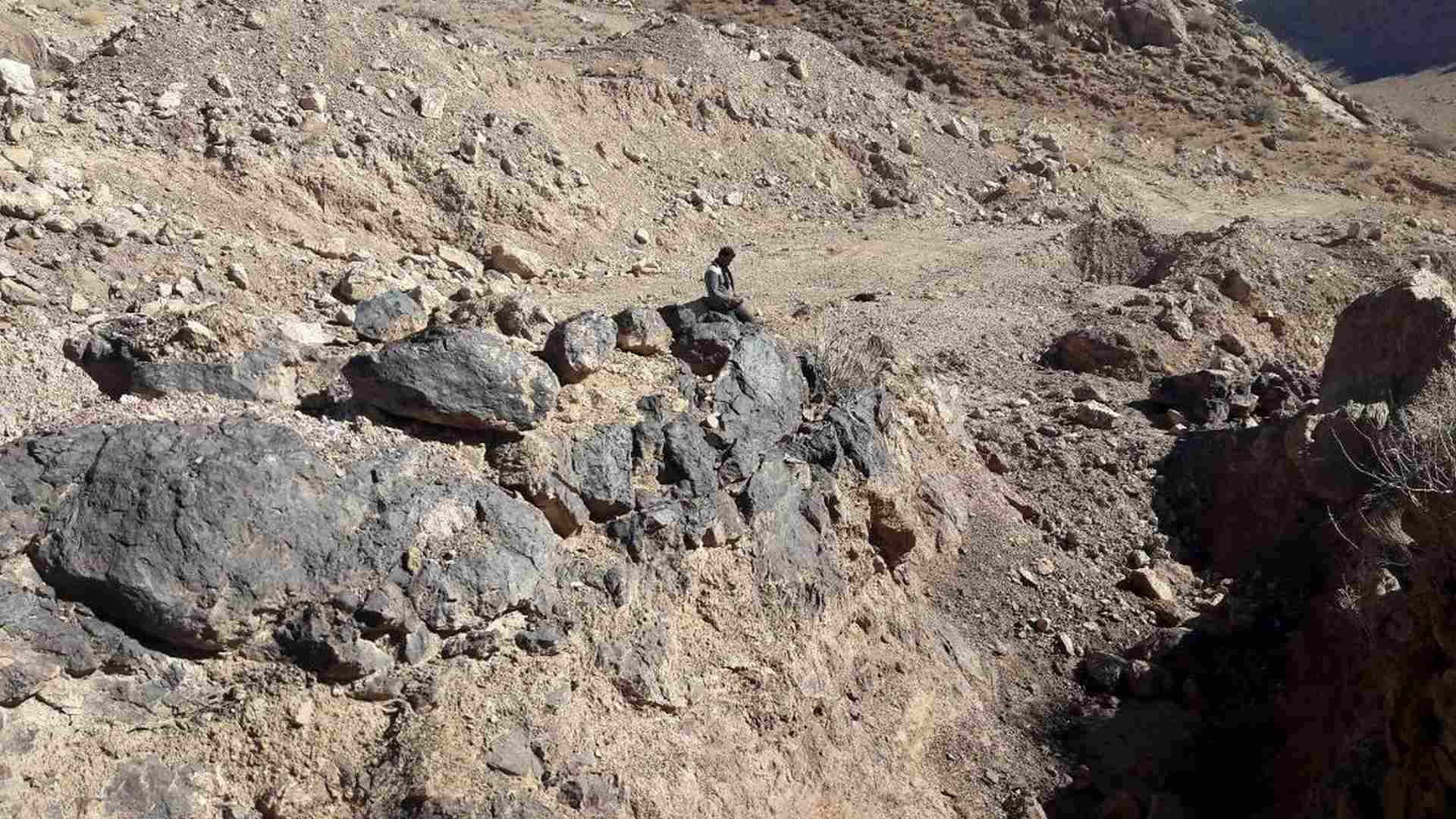 97-JZ44,45,46,47 - Par-e-Piranar-laterite -close view (2)