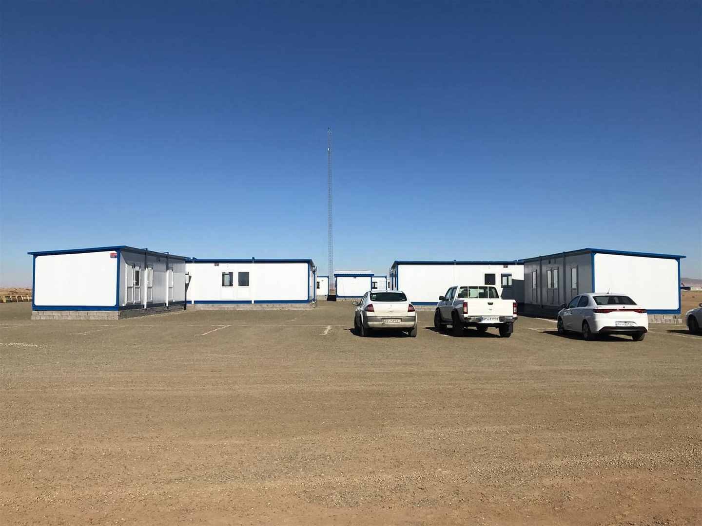 استقرار ۴ عدد کانکس ۴۱۲ متری جهت دفاتر اداری کارفرما و مشاور (2)